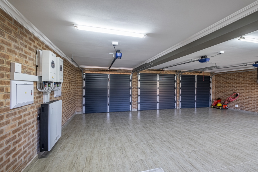 4 Bedroom Property for Sale in Wavecrest Eastern Cape